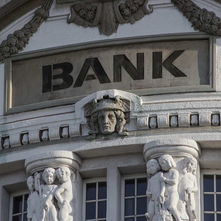 How to choose a bank